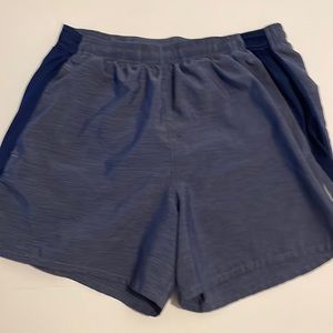 MENS M   Nike 5.5 inseam blue.